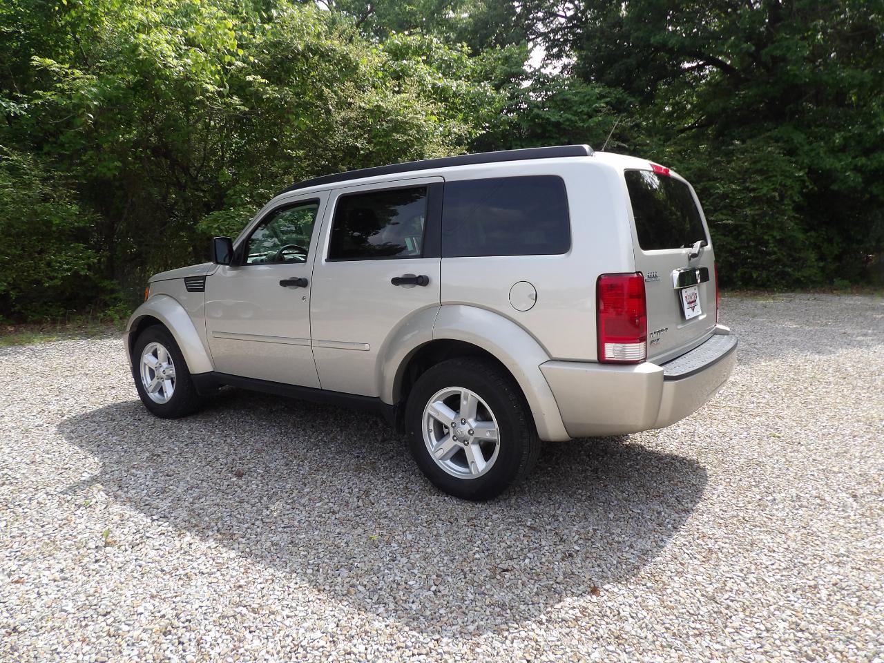 Dodge Nitro 2WD 4dr SLT 2008