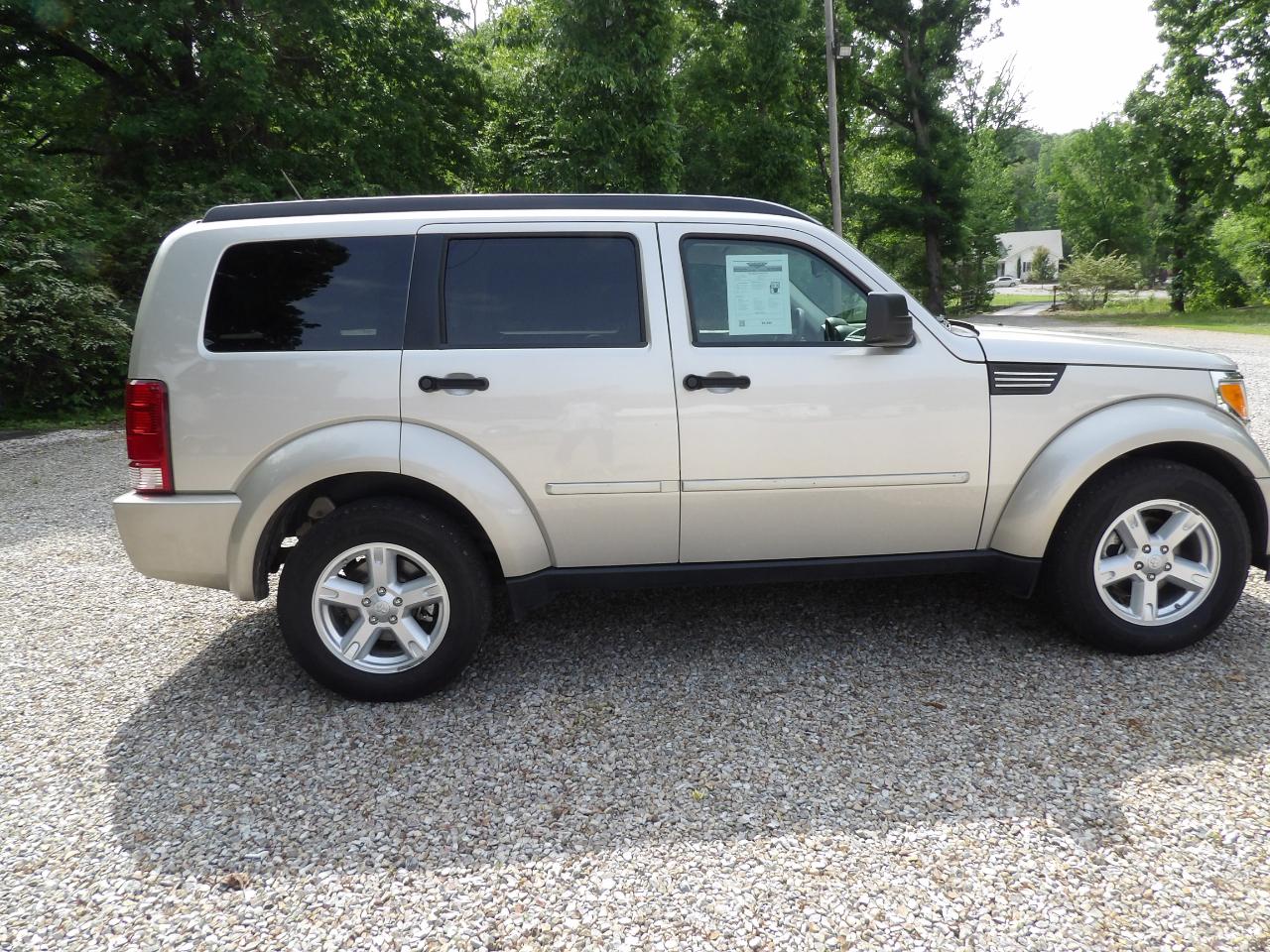 Dodge Nitro 2WD 4dr SLT 2008