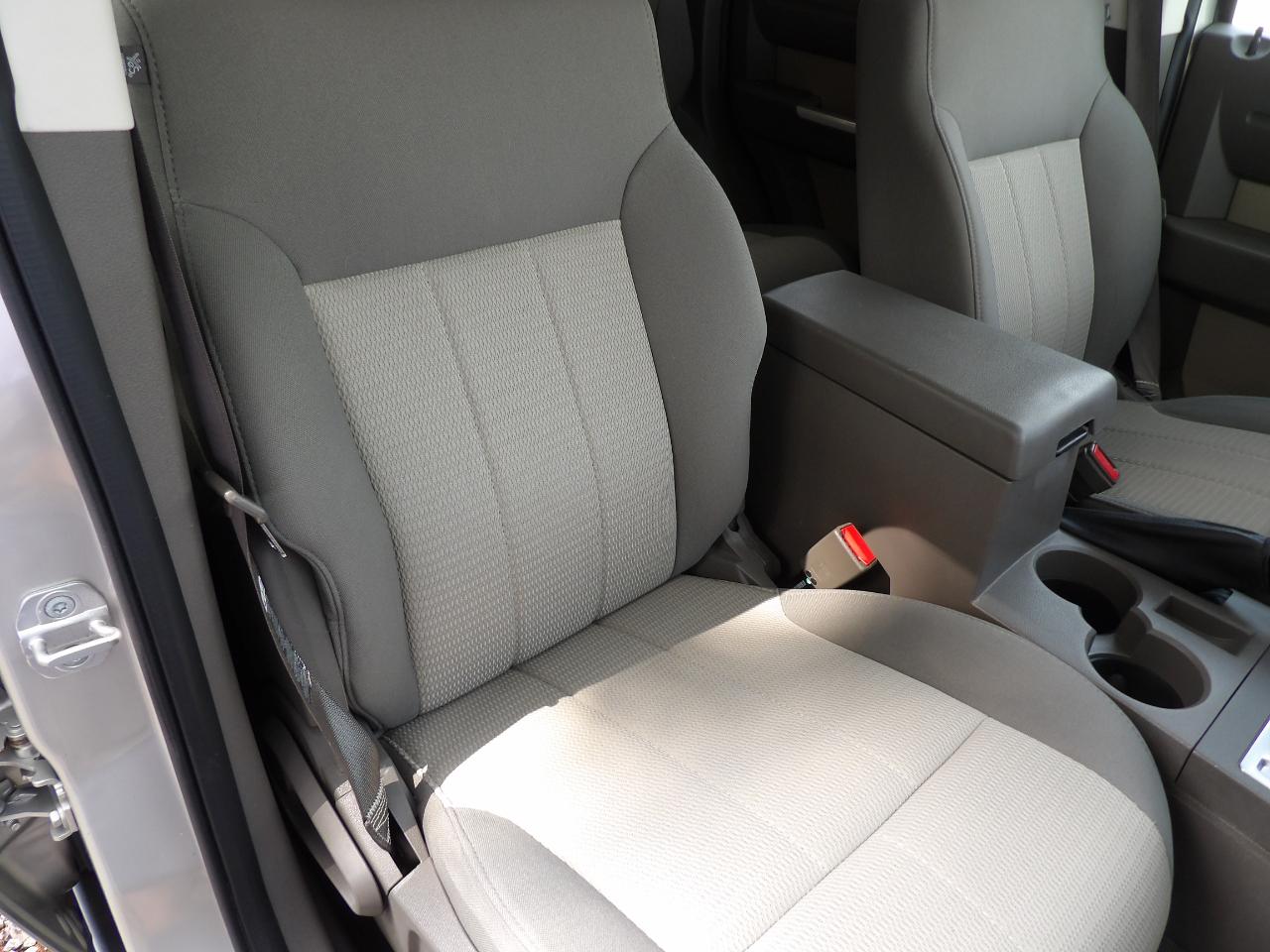 Dodge Nitro 2WD 4dr SLT 2008