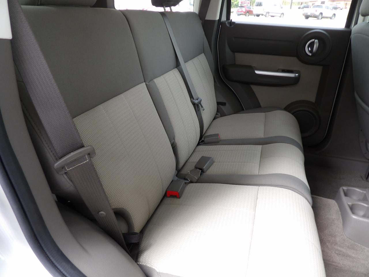 Dodge Nitro 2WD 4dr SLT 2008