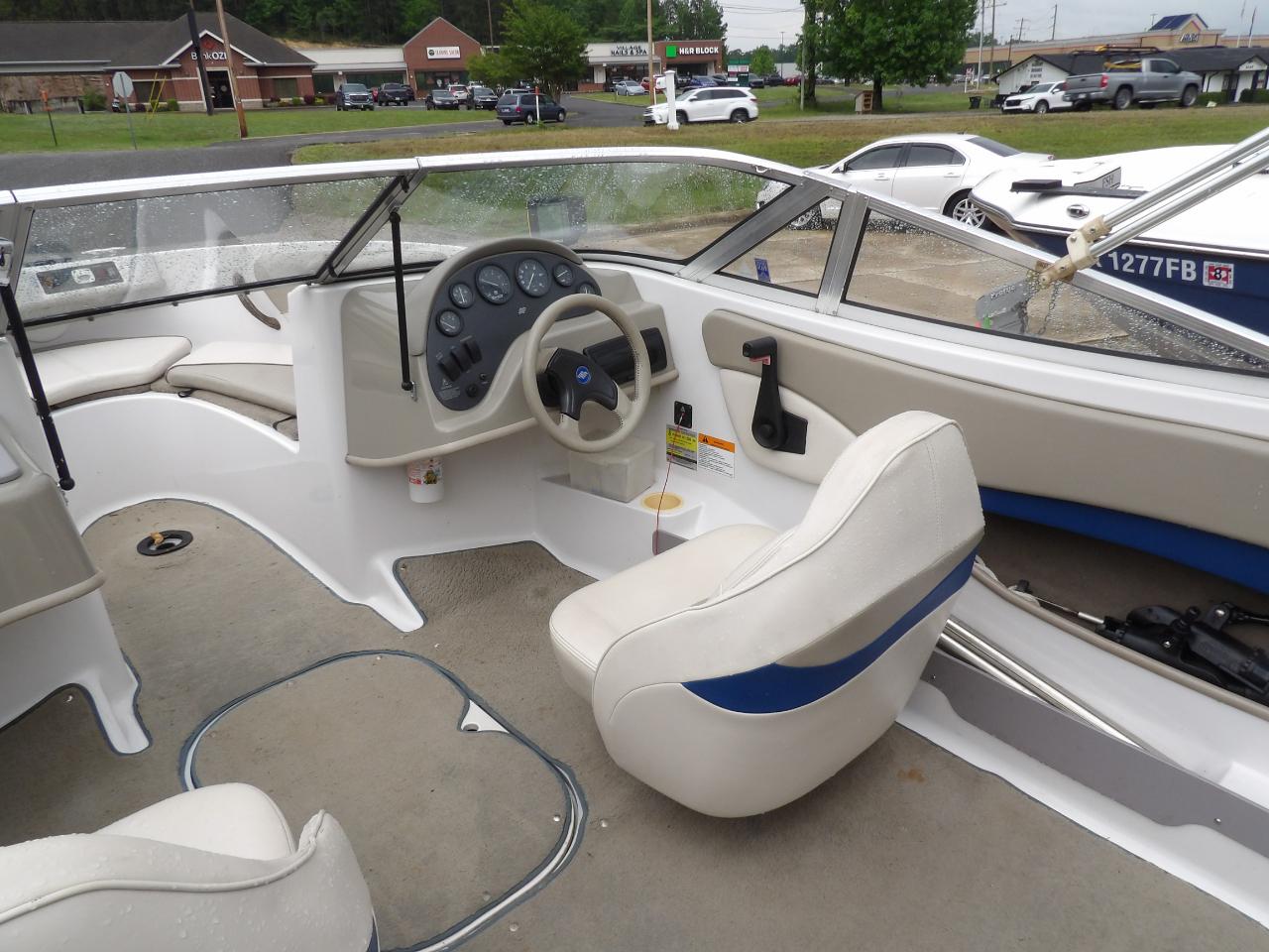 Four Winns 180 Horizon  1999