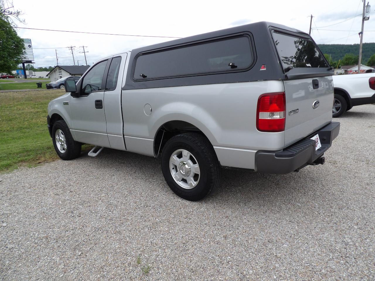 Ford F-150 2WD Reg Cab 126" XL 2007