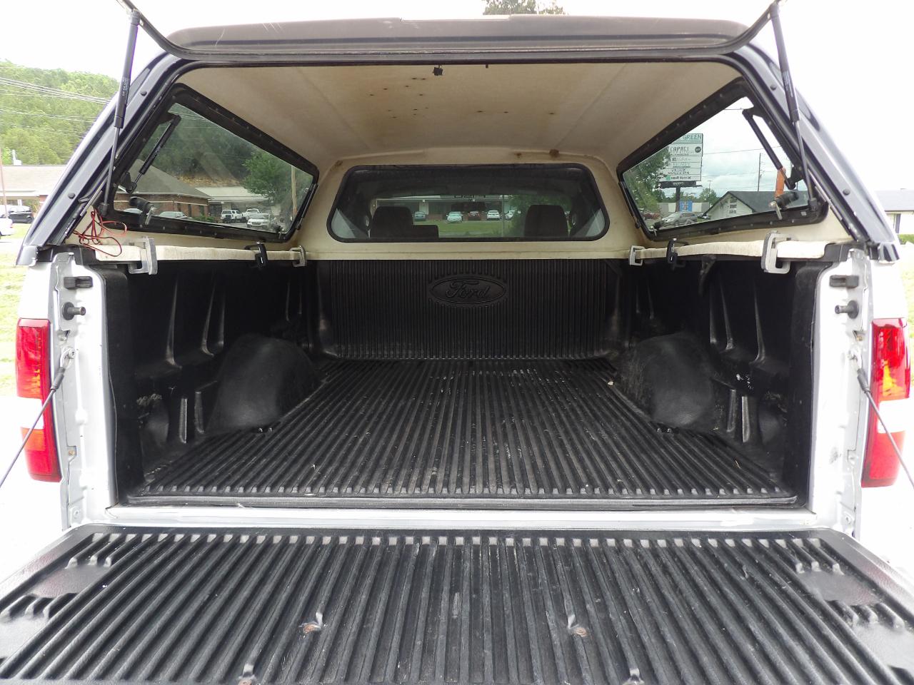 Ford F-150 2WD Reg Cab 126" XL 2007