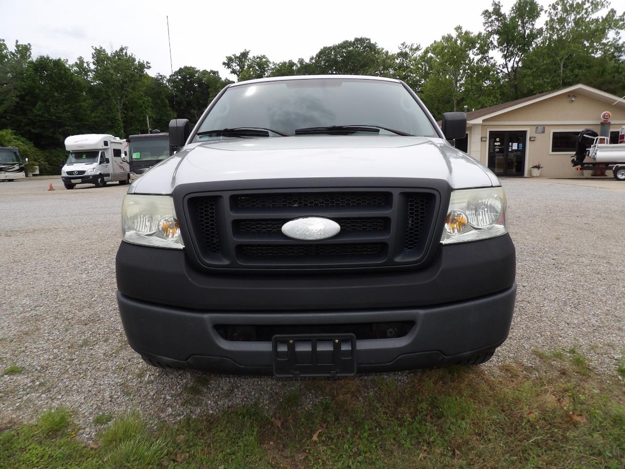 Ford F-150 2WD Reg Cab 126" XL 2007