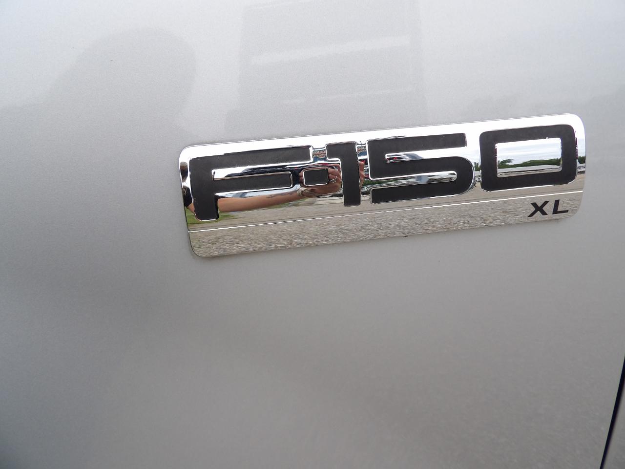 Ford F-150 2WD Reg Cab 126" XL 2007