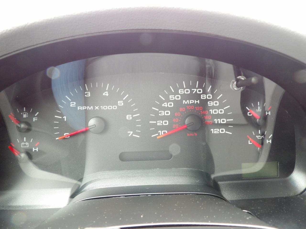 Ford F-150 2WD Reg Cab 126" XL 2007