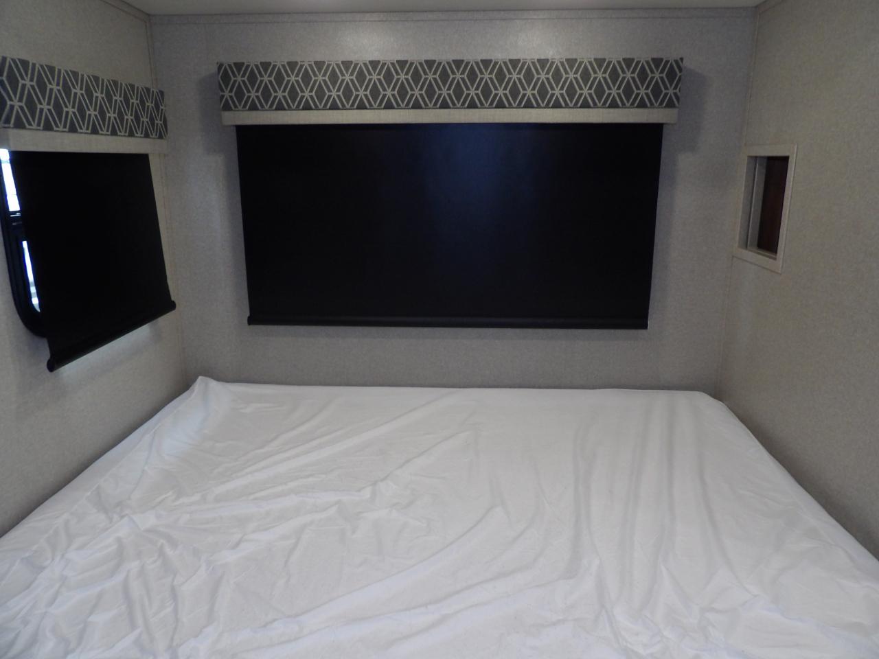 Dynamax Isata 3  2022