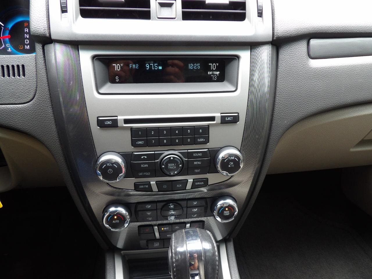 Ford Fusion 4dr Sdn SEL FWD 2011