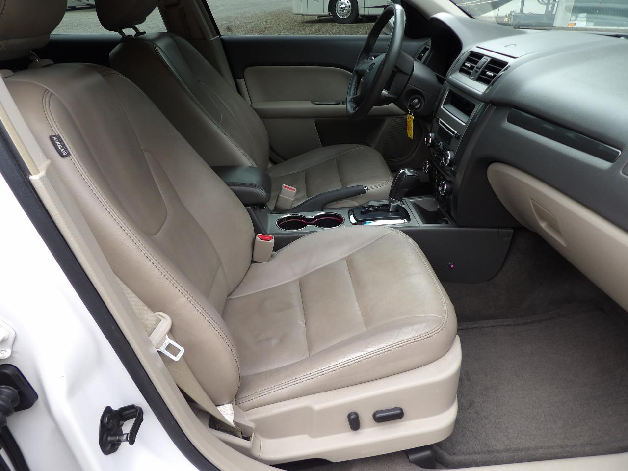 Ford Fusion 4dr Sdn SEL FWD 2011