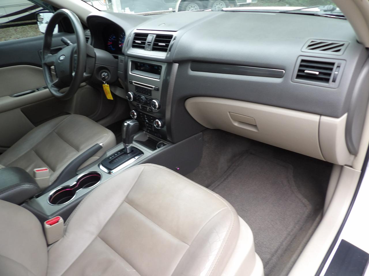 Ford Fusion 4dr Sdn SEL FWD 2011