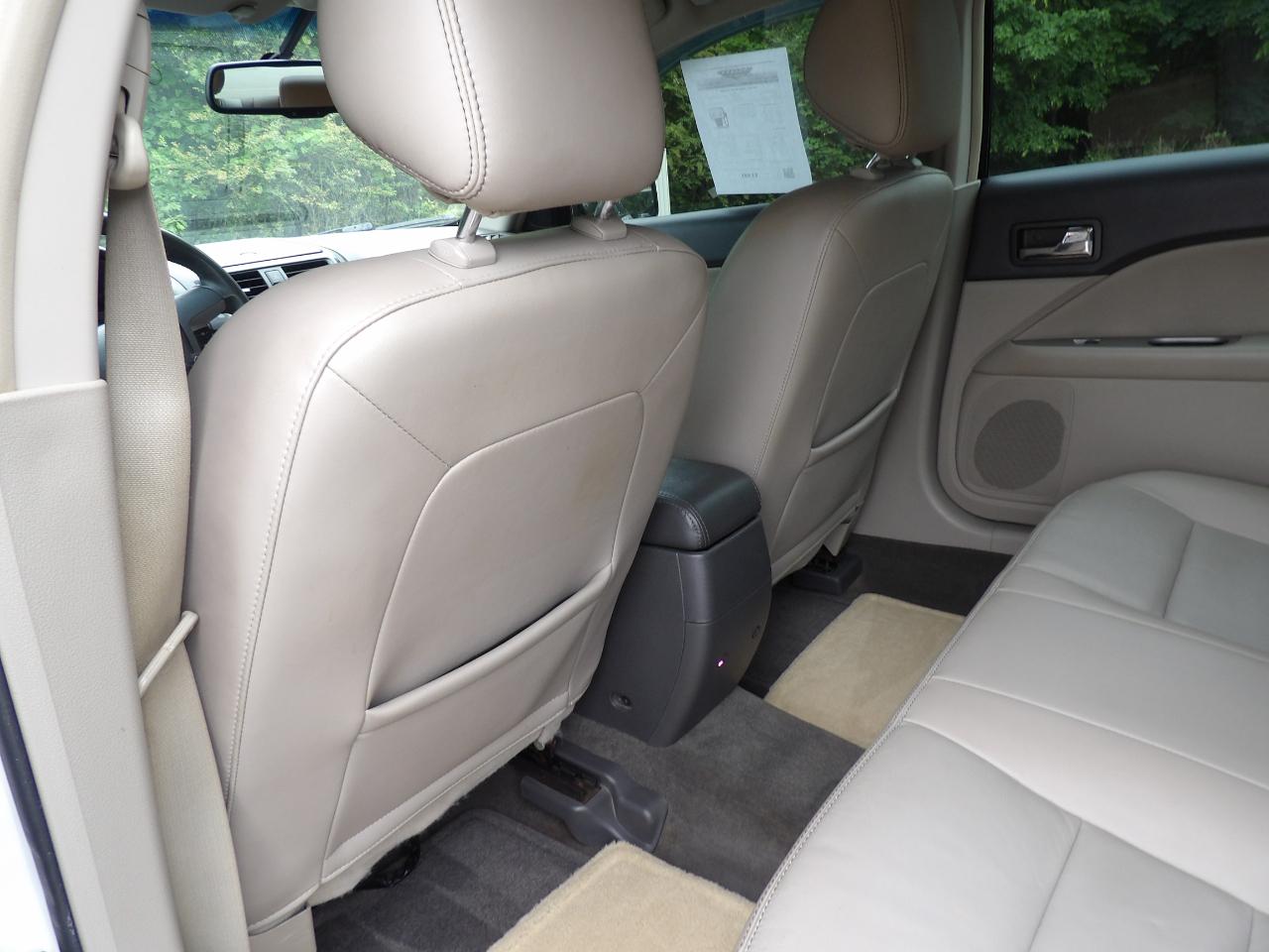 Ford Fusion 4dr Sdn SEL FWD 2011
