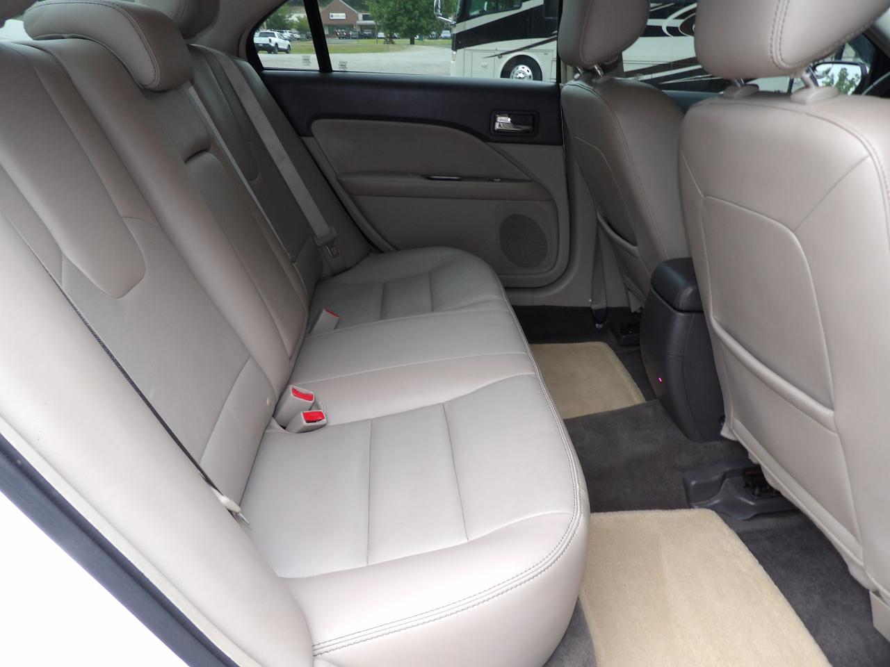Ford Fusion 4dr Sdn SEL FWD 2011