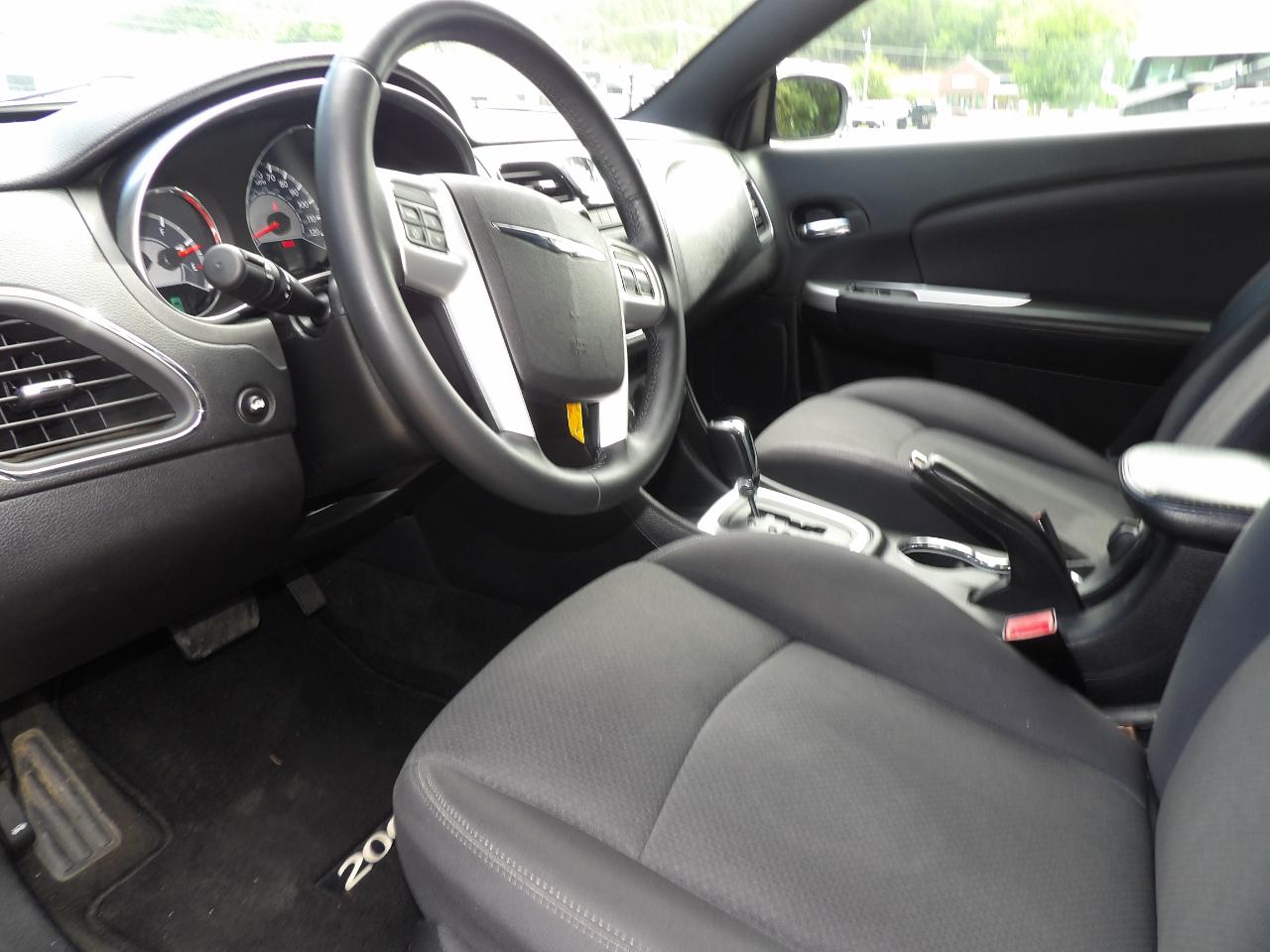 Chrysler 200 2dr Conv Touring 2012