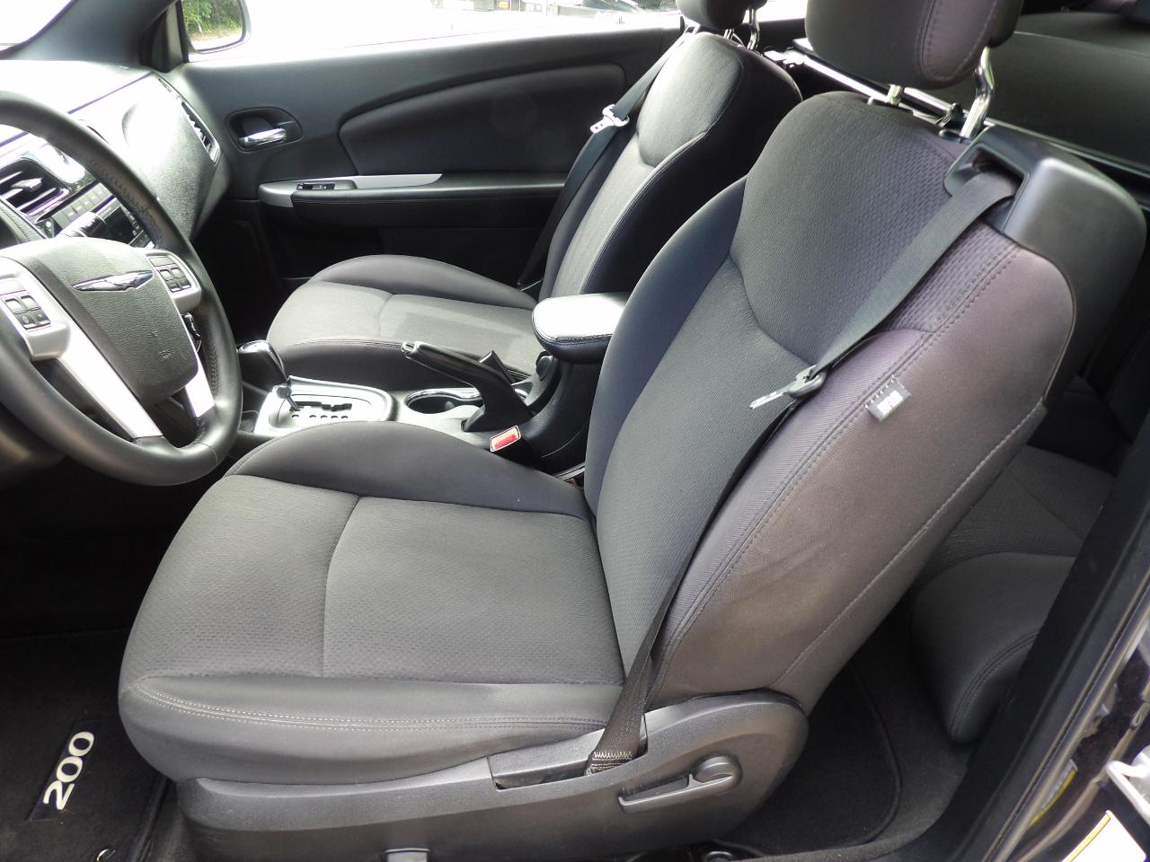 Chrysler 200 2dr Conv Touring 2012
