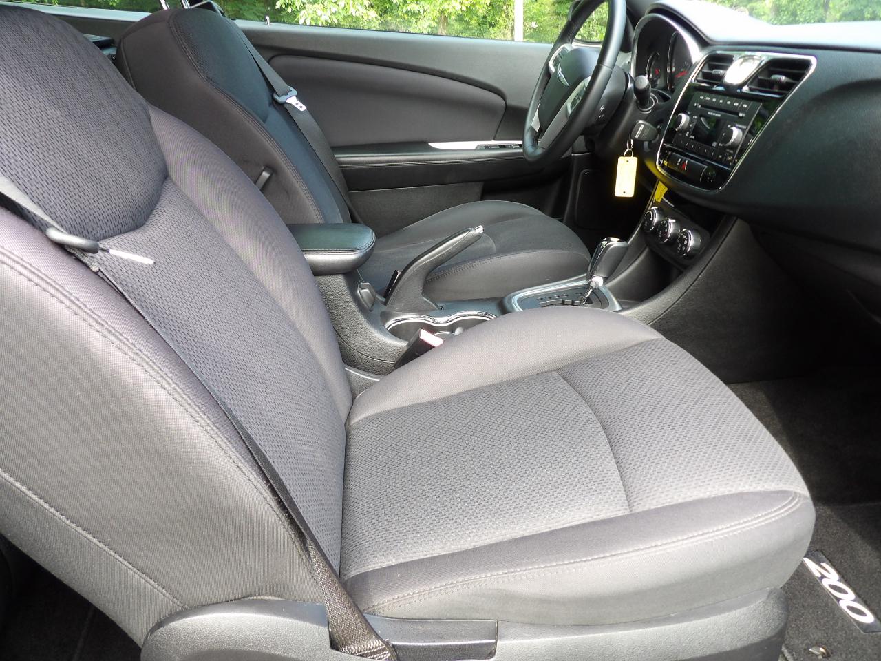 Chrysler 200 2dr Conv Touring 2012