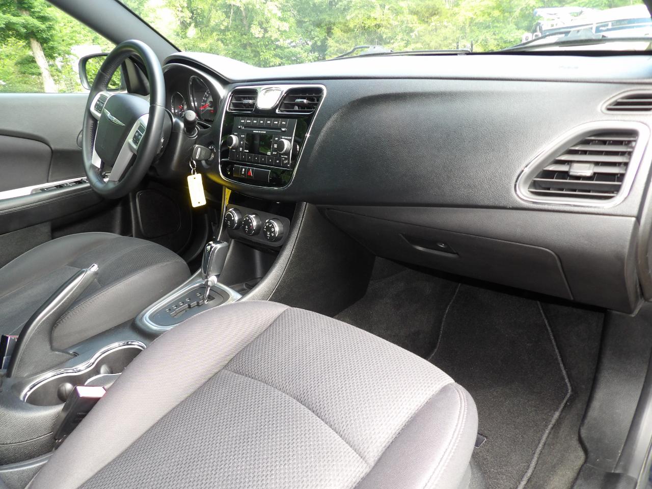 Chrysler 200 2dr Conv Touring 2012