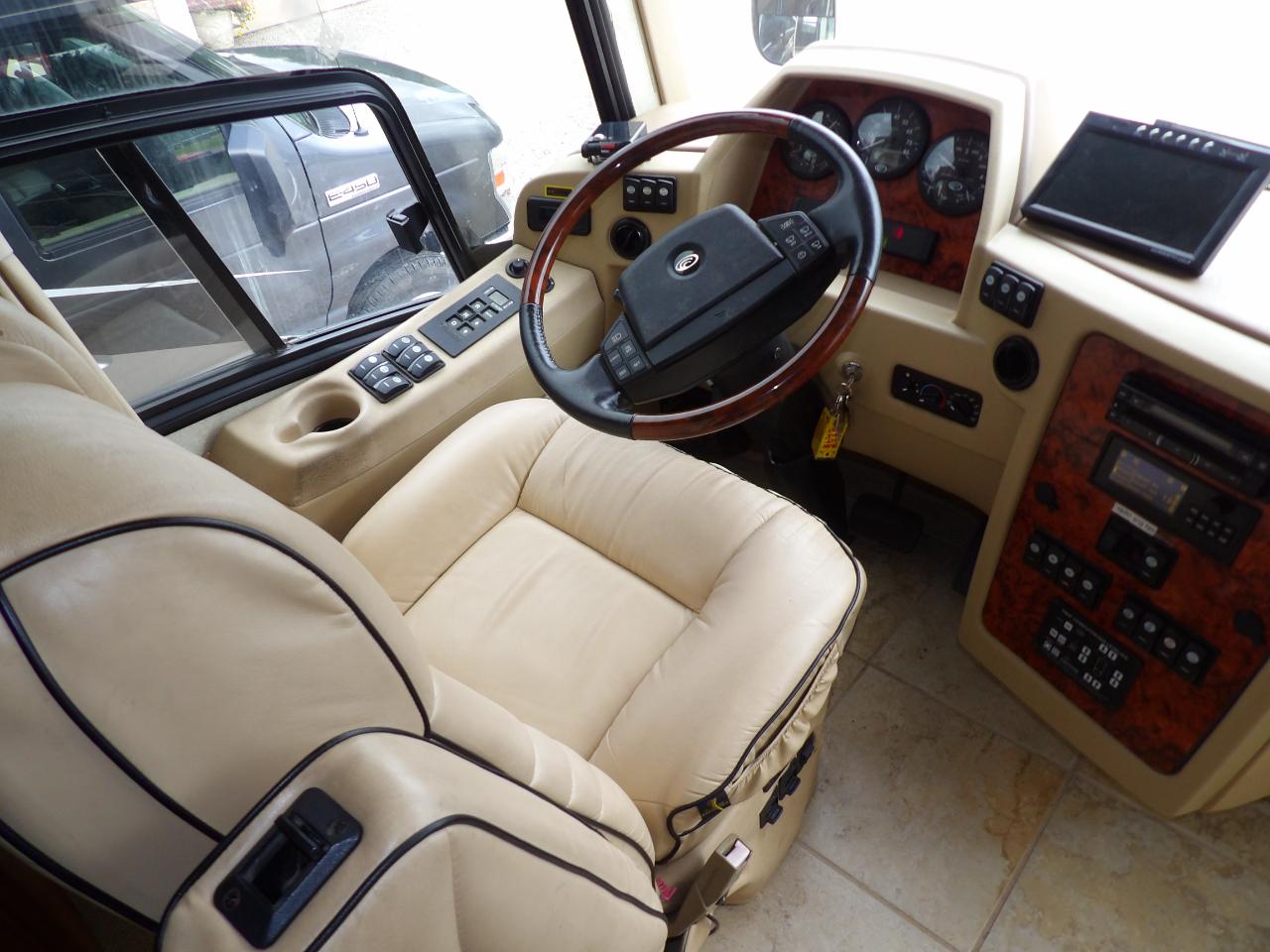 Country Coach Intrigue  2006
