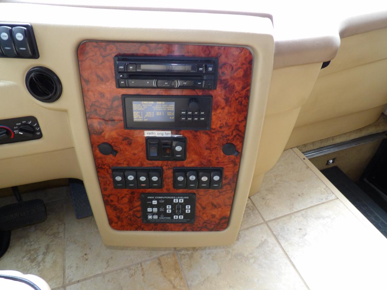 Country Coach Intrigue  2006