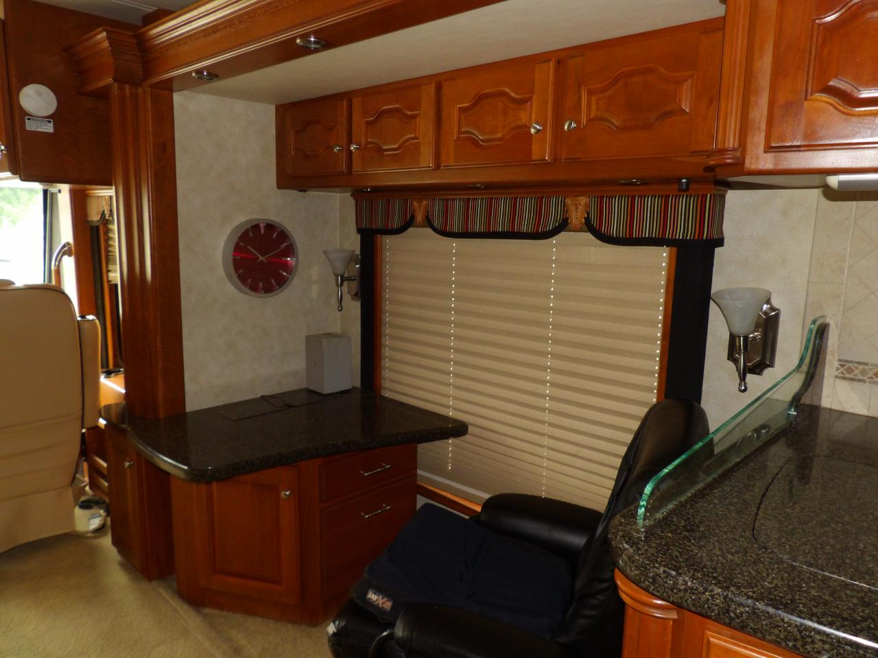 Country Coach Intrigue  2006