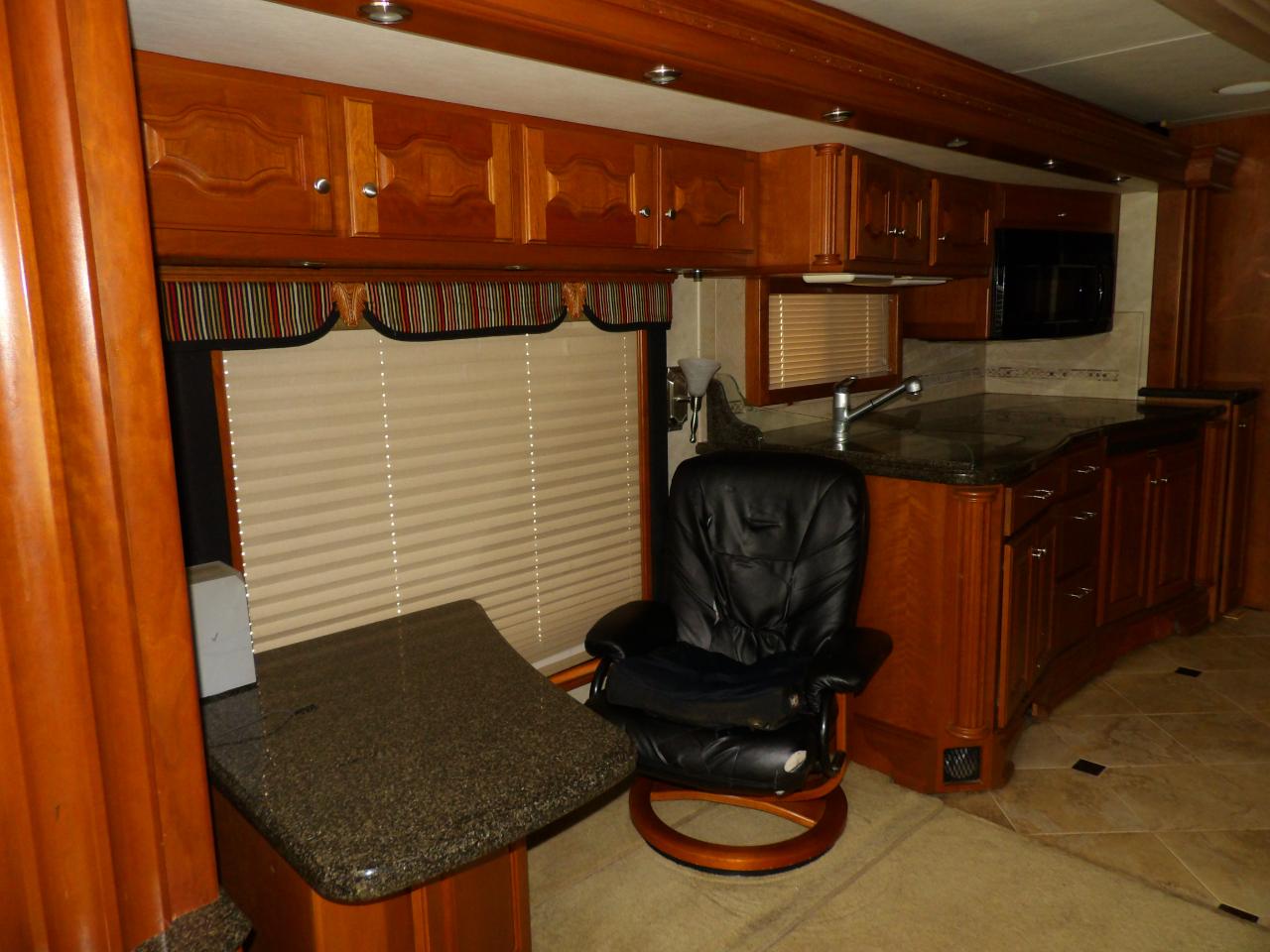 Country Coach Intrigue  2006