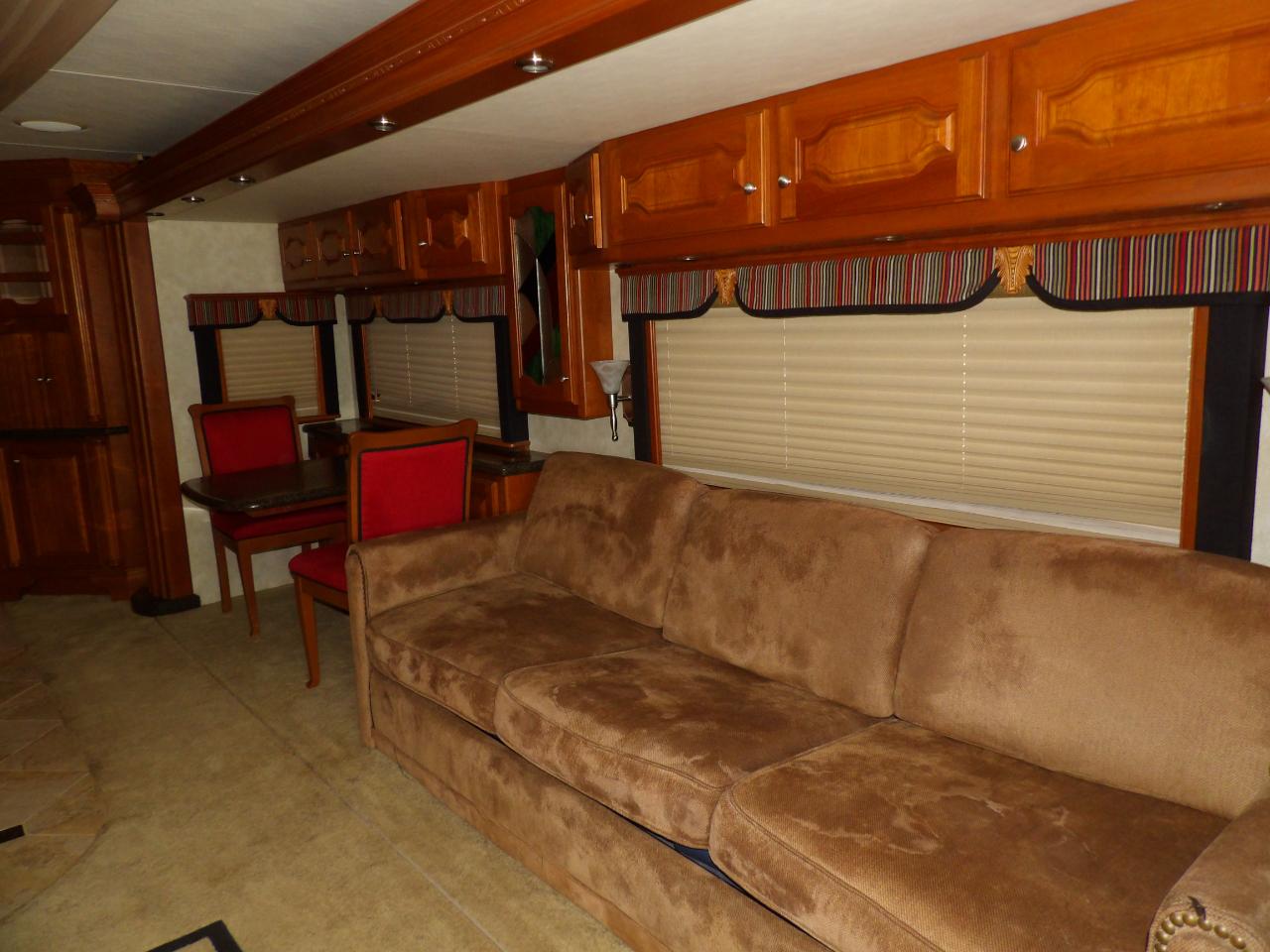 Country Coach Intrigue  2006