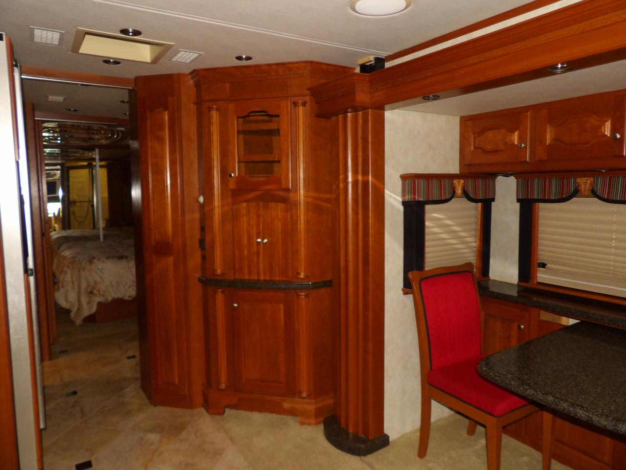 Country Coach Intrigue  2006
