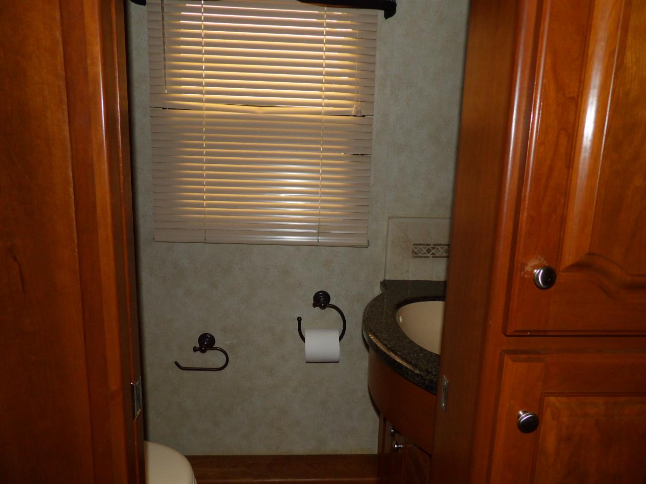 Country Coach Intrigue  2006