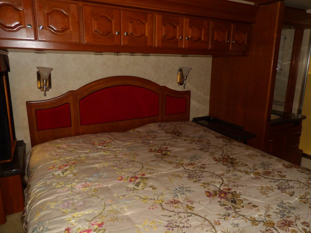 Country Coach Intrigue  2006