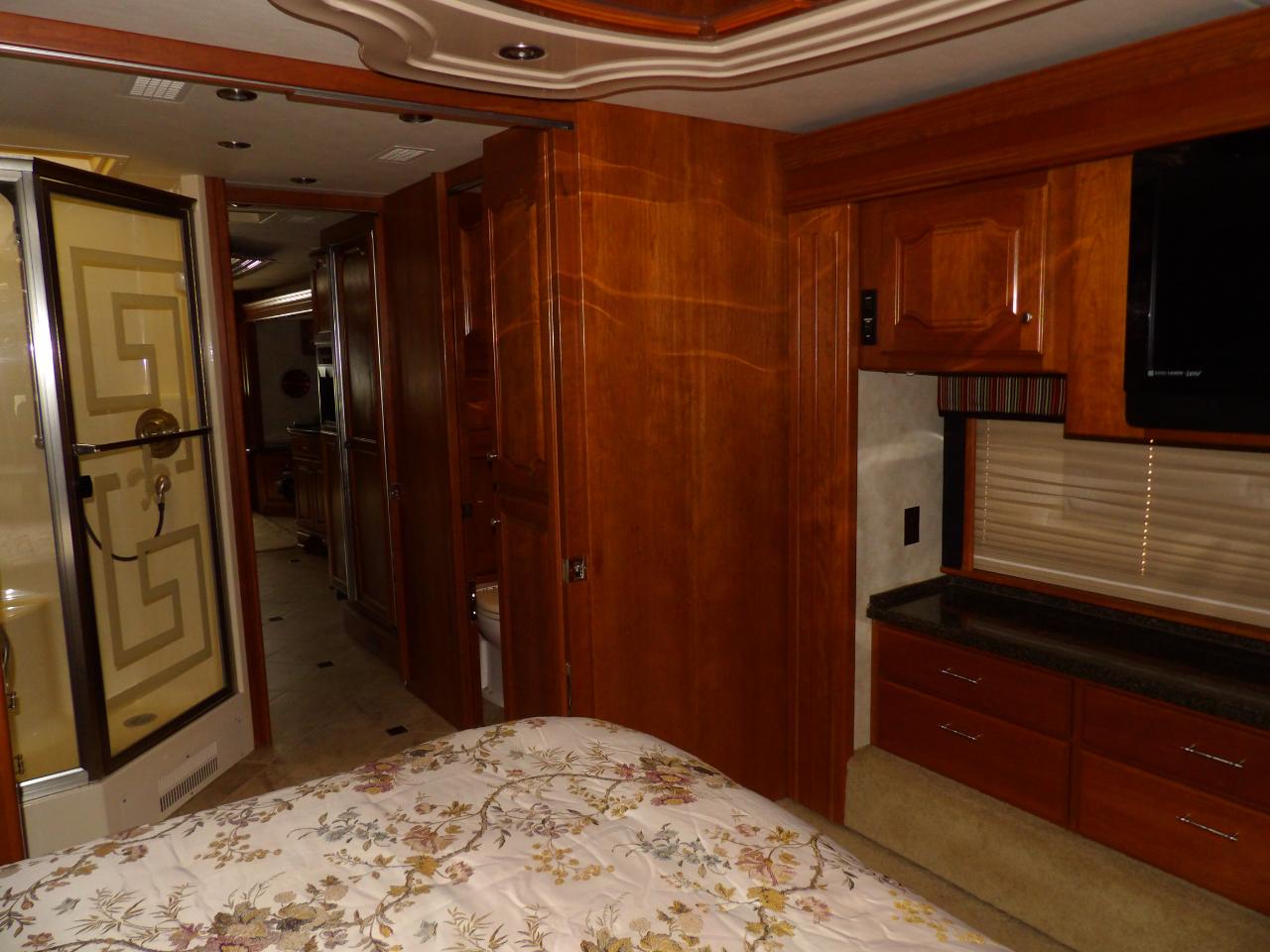 Country Coach Intrigue  2006