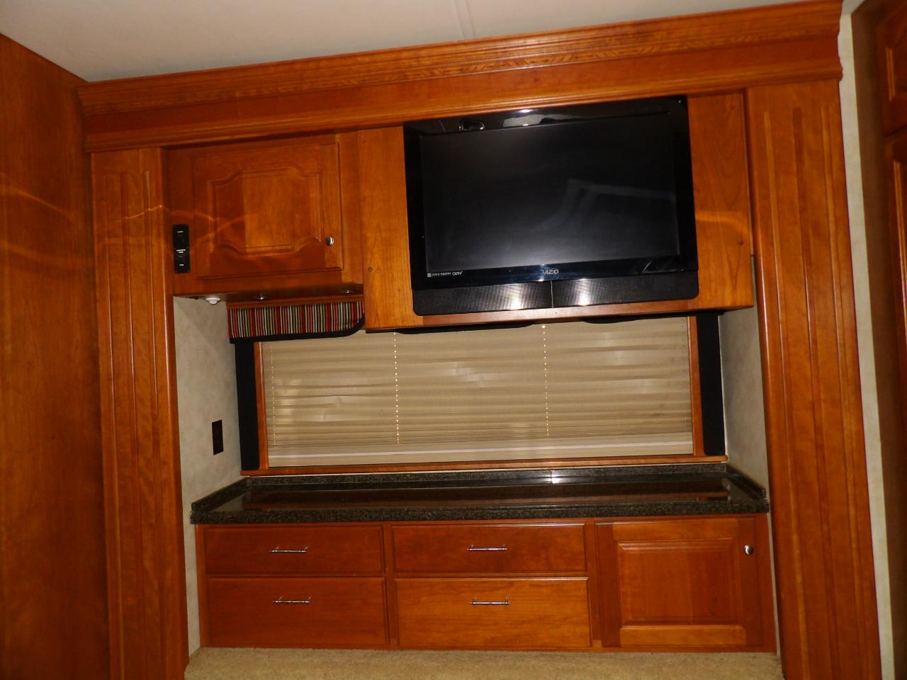 Country Coach Intrigue  2006