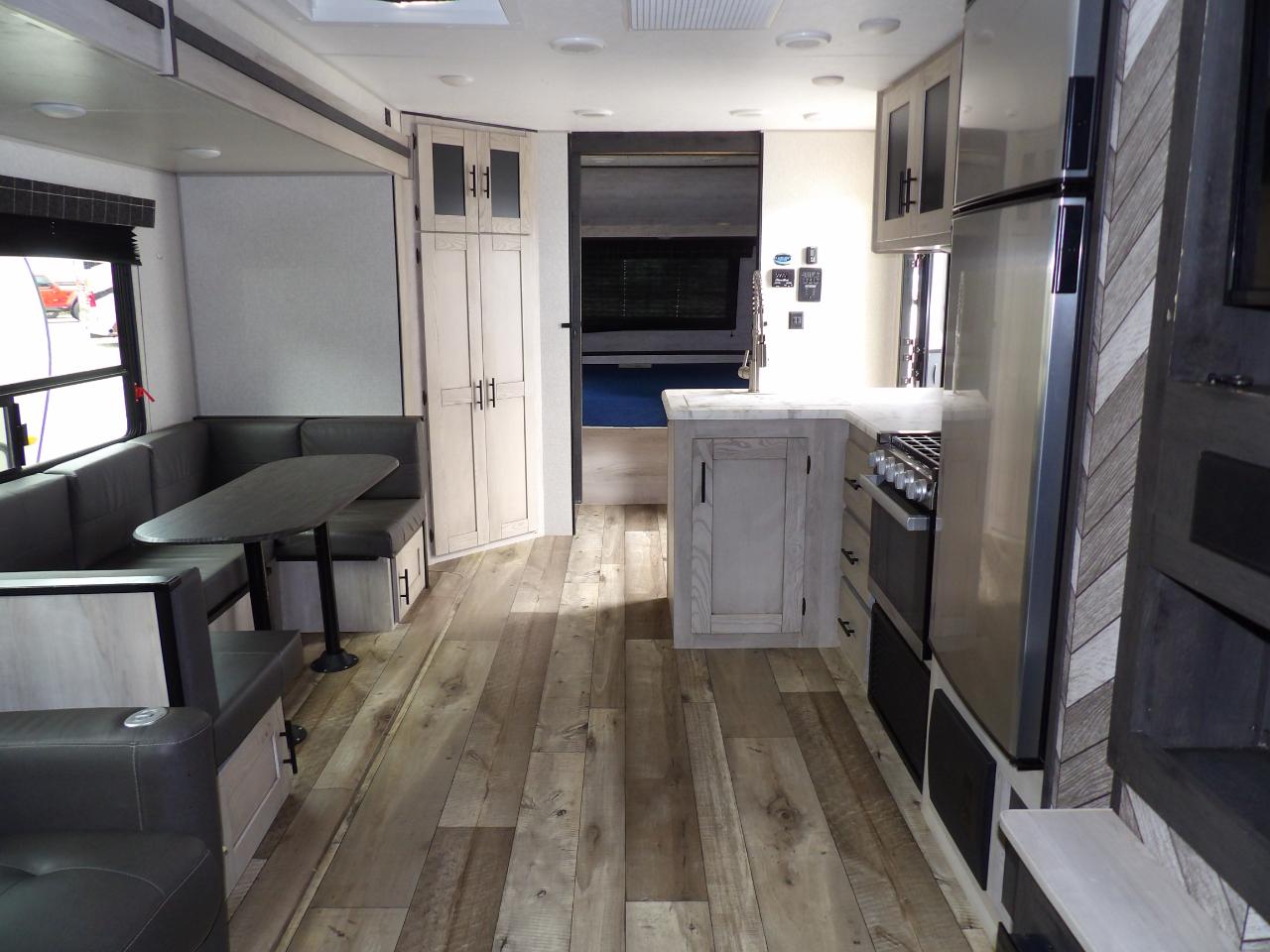 KZ Recreational Vehicles Connect  2022