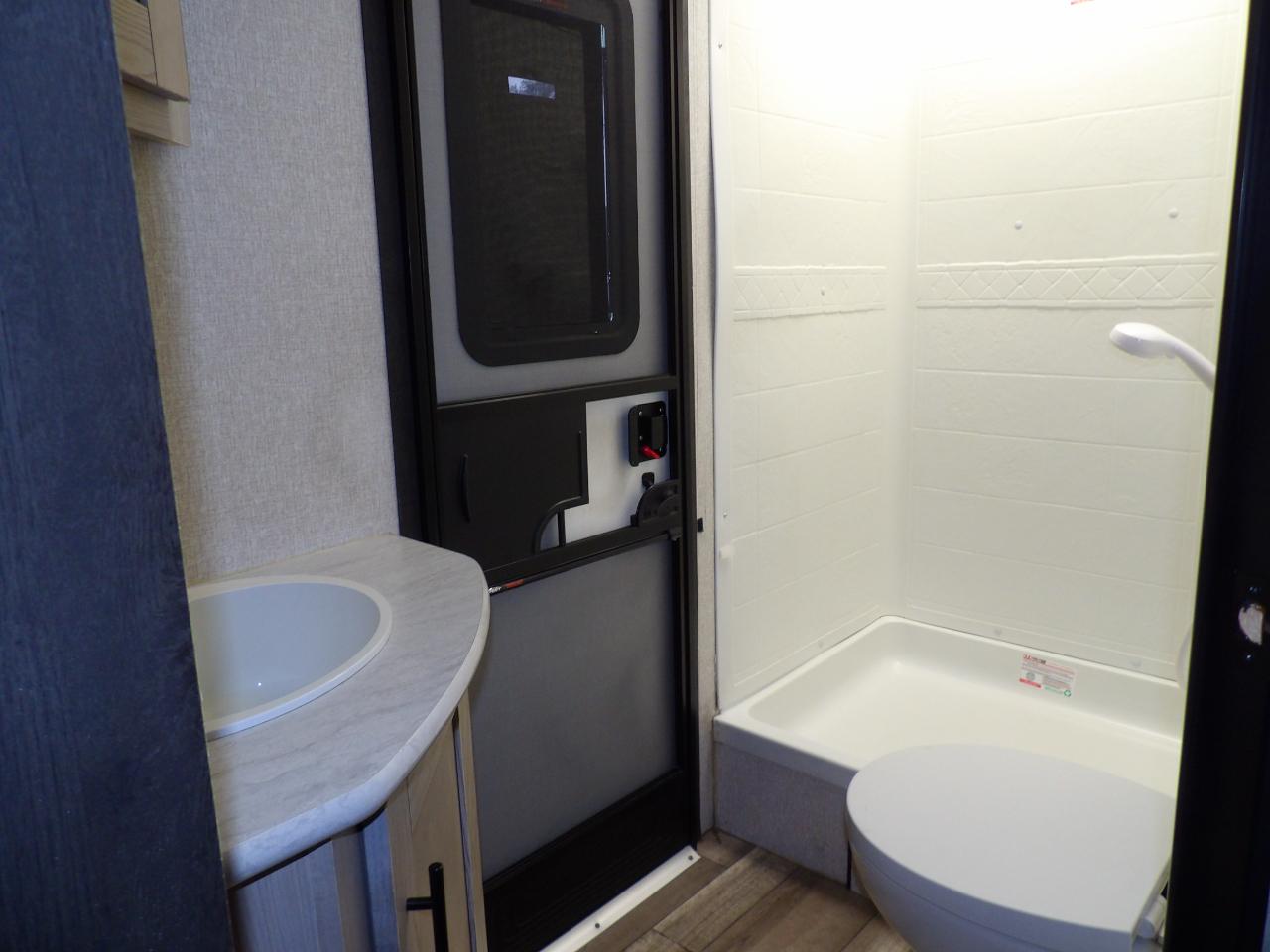 KZ Recreational Vehicles Connect  2022