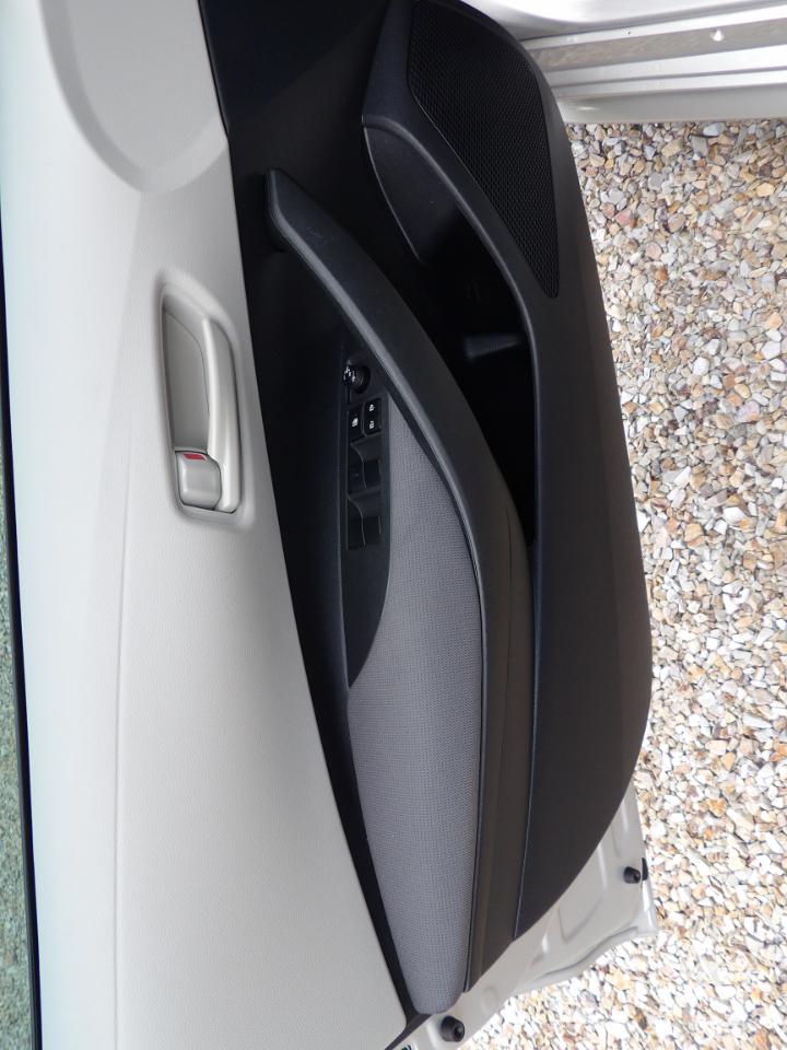 Toyota Corolla L CVT (Natl) 2022