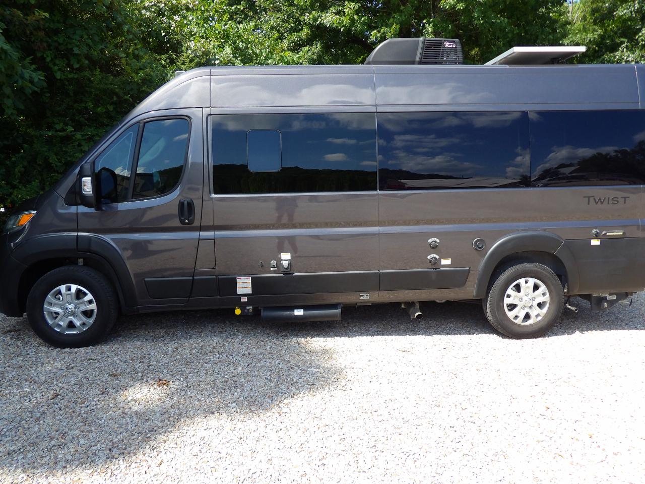 Thor Motor Coach Twist  2024