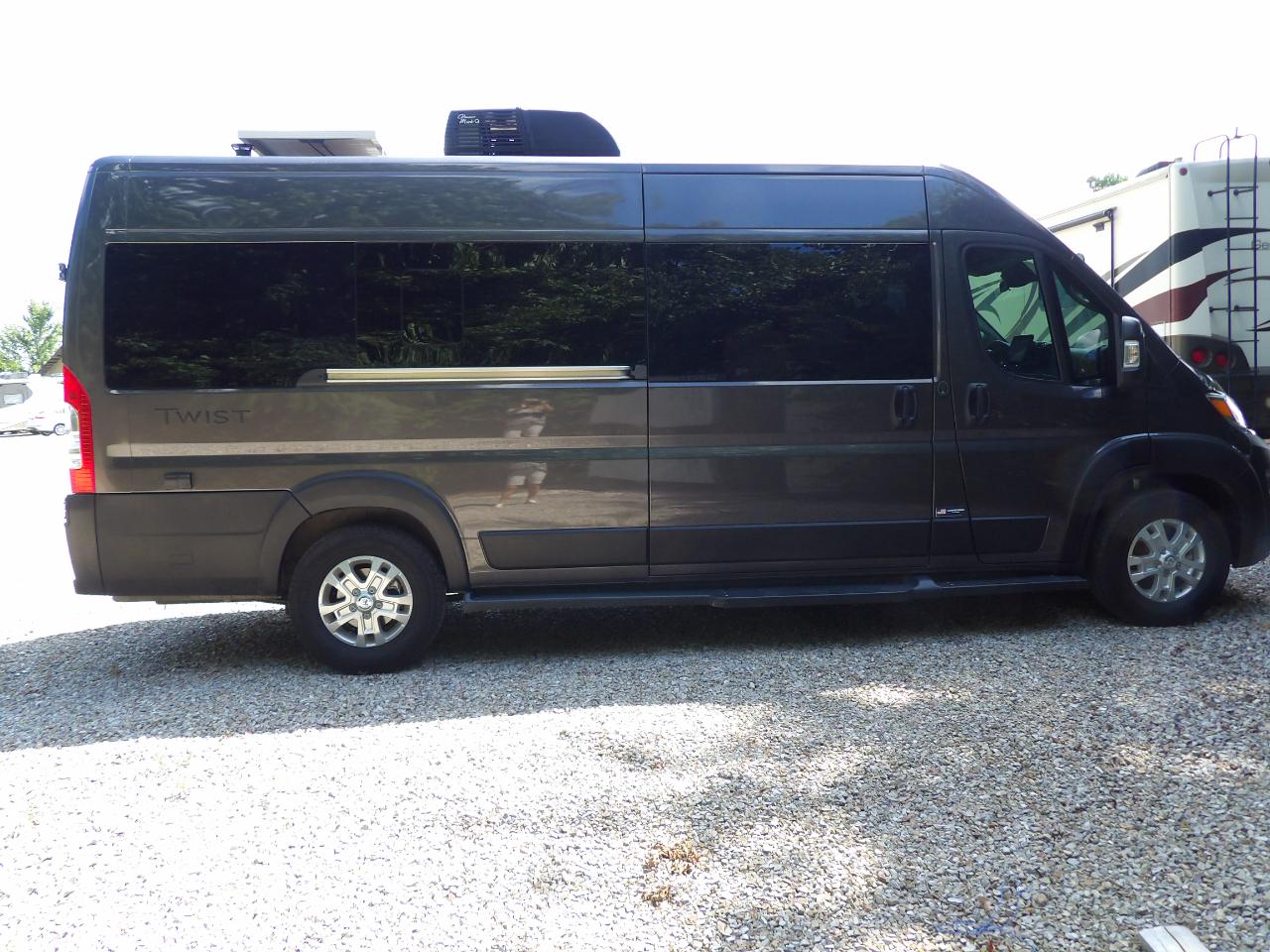 Thor Motor Coach Twist  2024