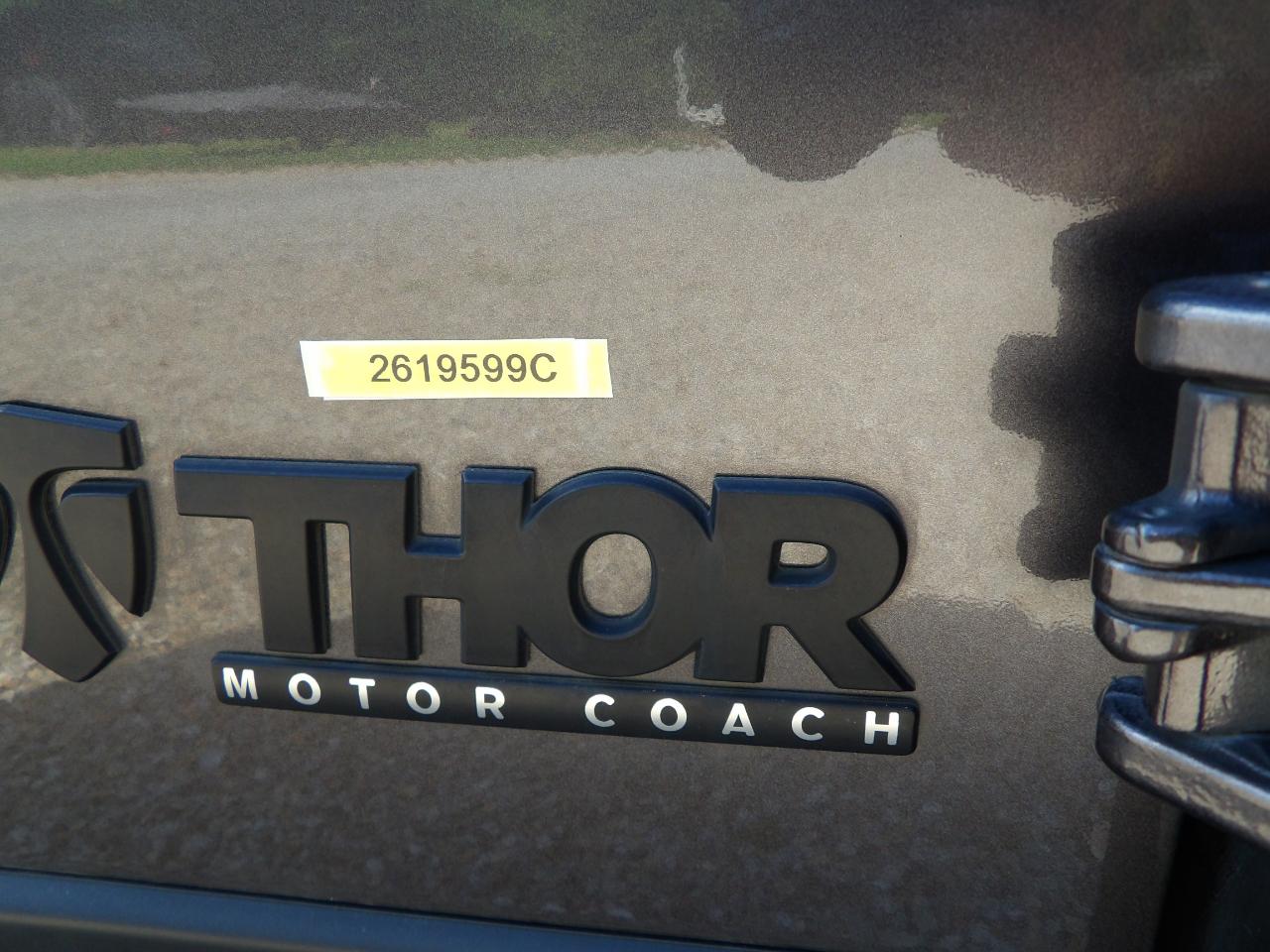Thor Motor Coach Twist  2024