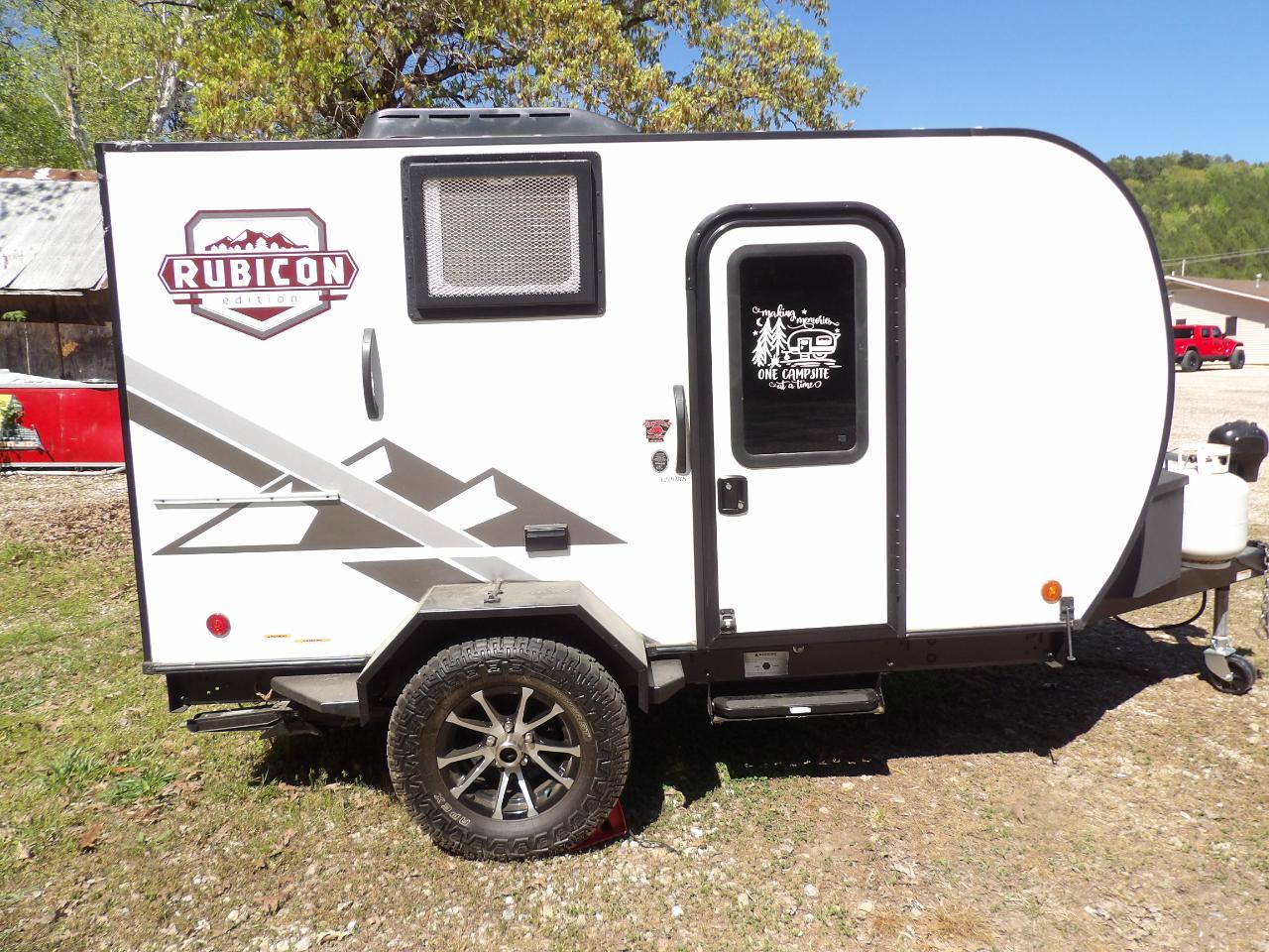 Coleman Travel Trailer  2023