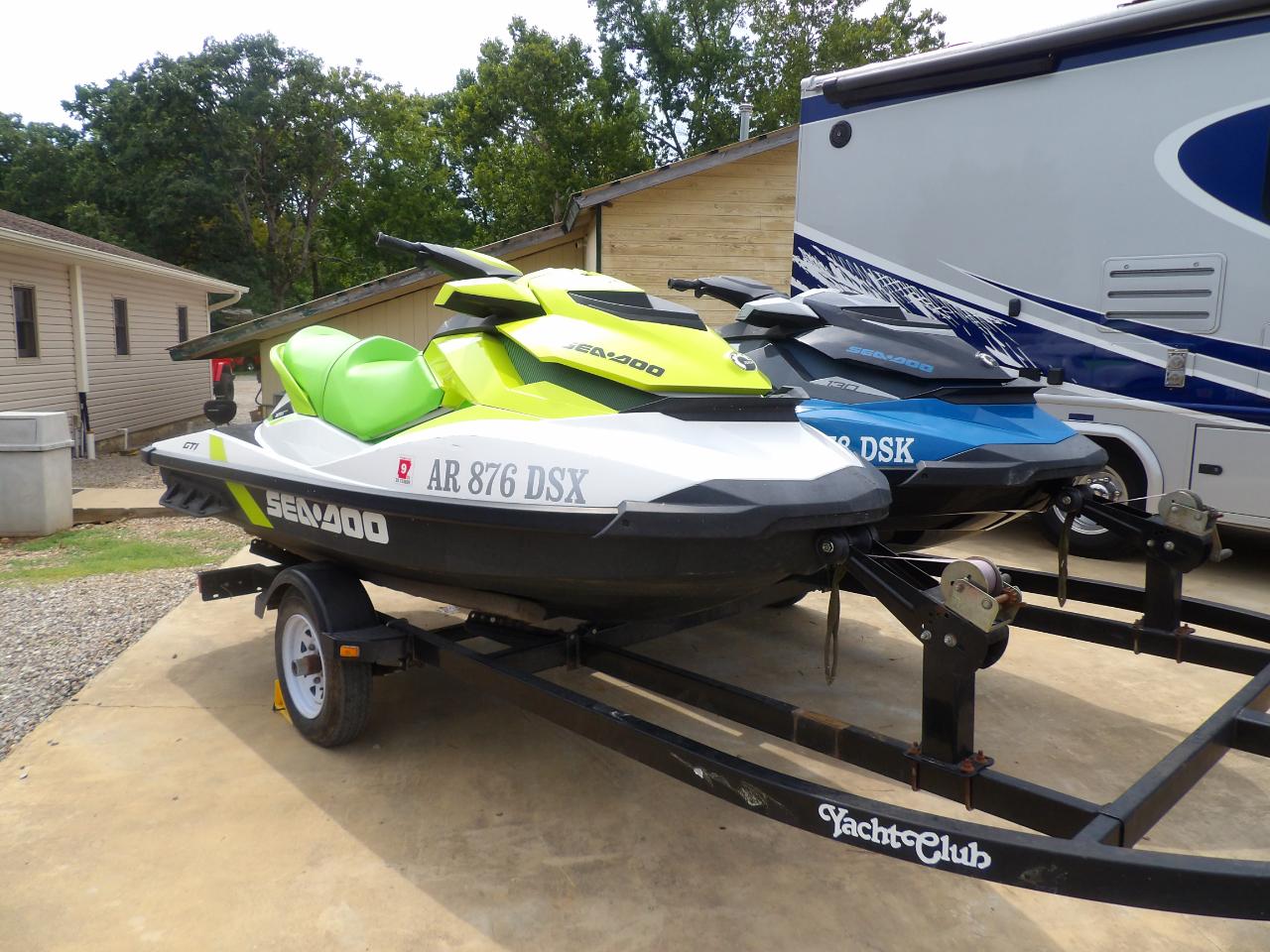 Yacht Club Watercraft  2010