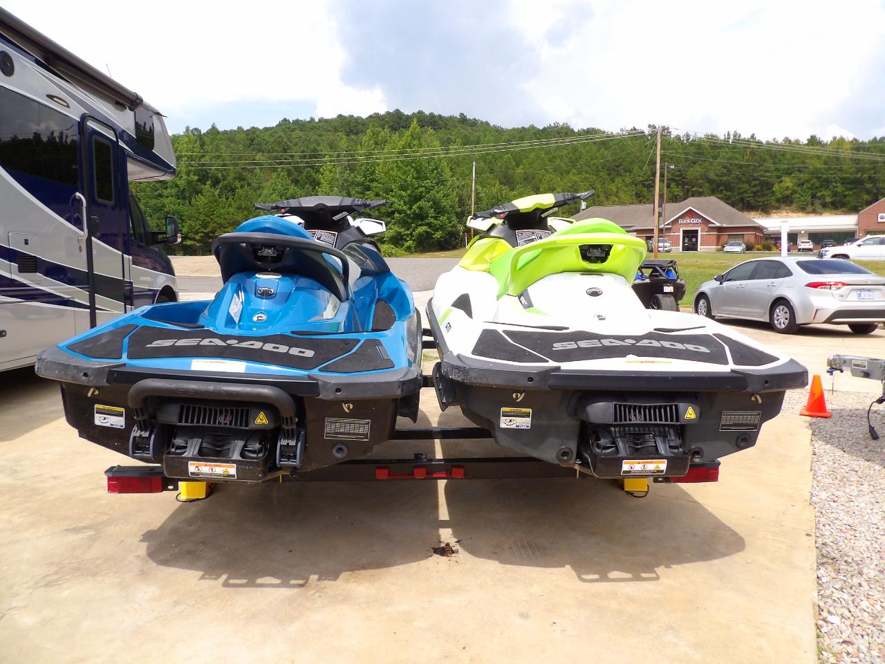 Yacht Club Watercraft  2010