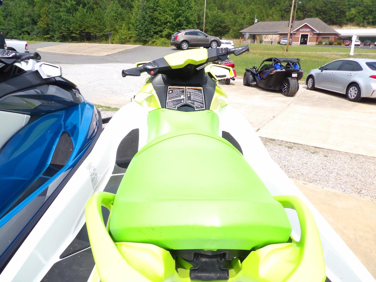 Yacht Club Watercraft  2010