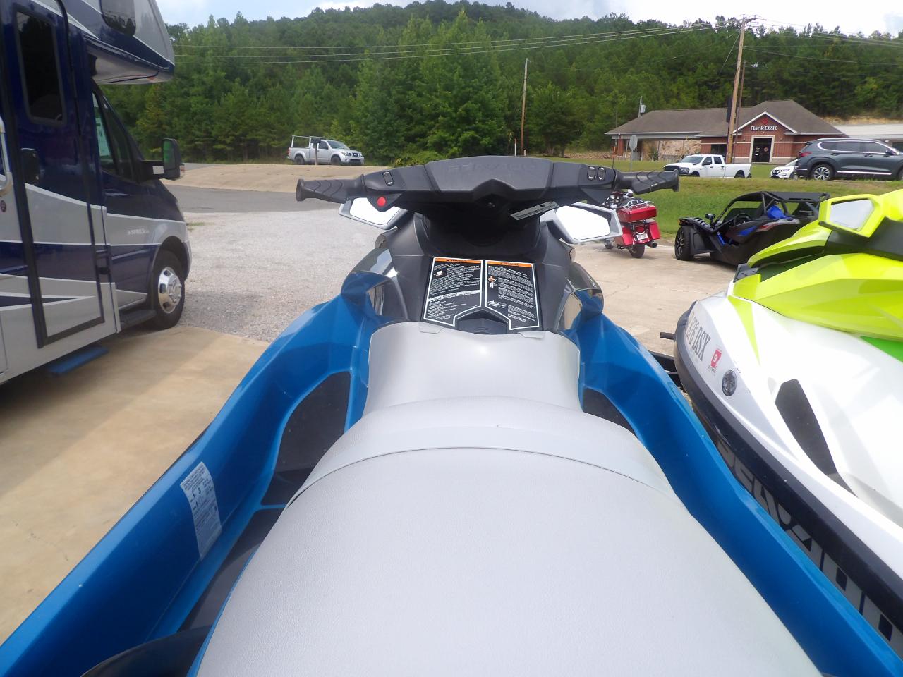 Yacht Club Watercraft  2010