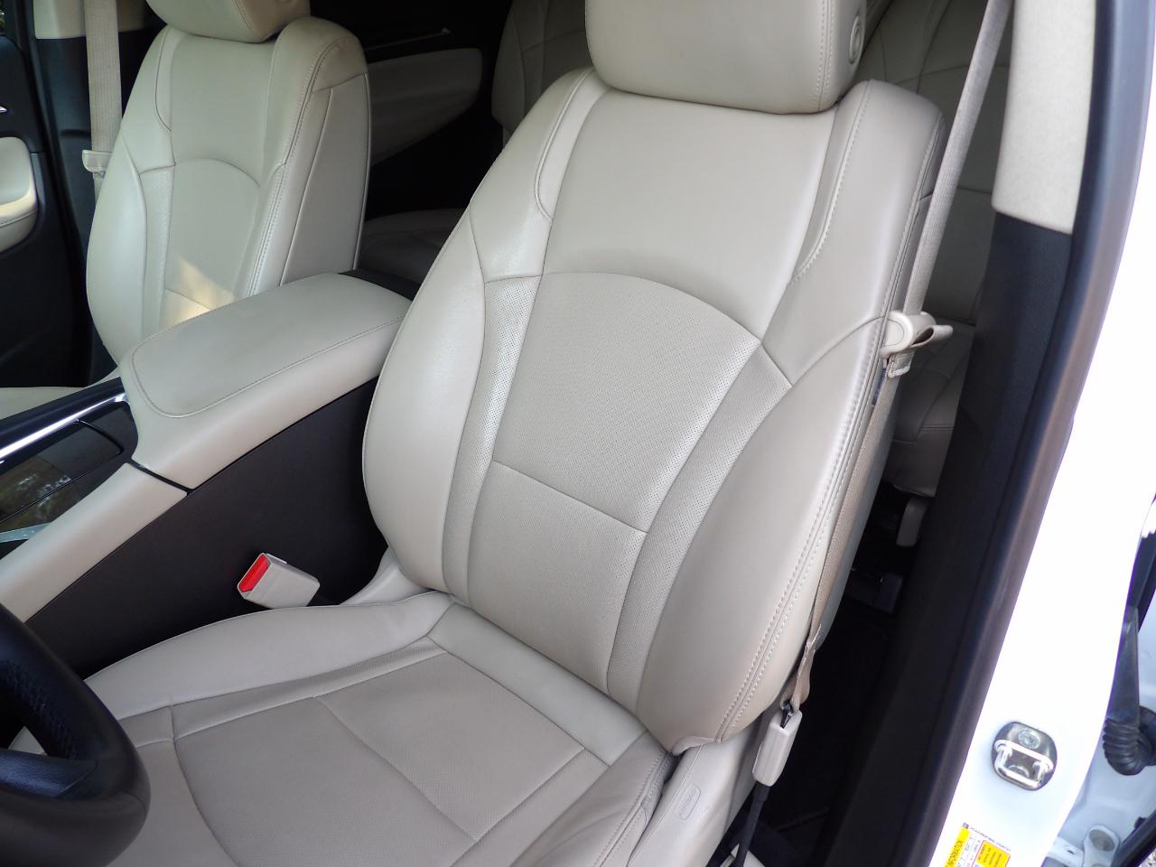 Buick Enclave FWD 4dr Essence 2020