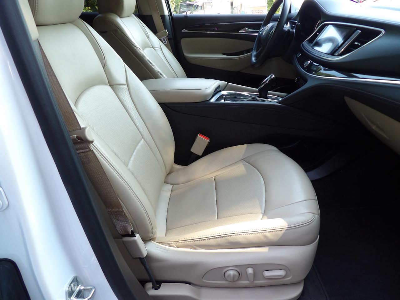 Buick Enclave FWD 4dr Essence 2020