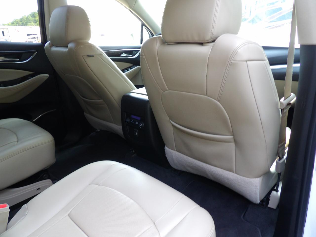 Buick Enclave FWD 4dr Essence 2020