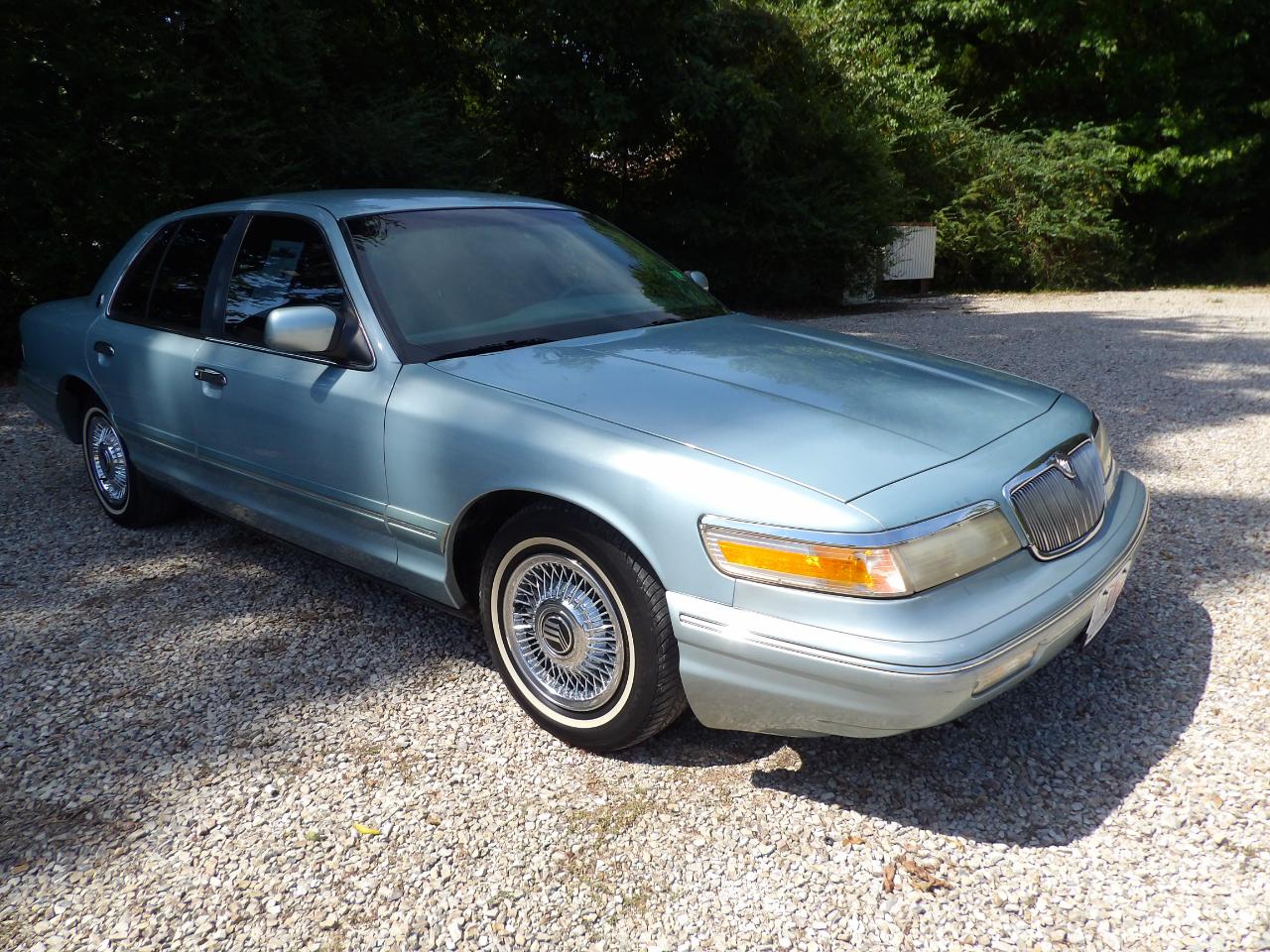 Mercury Grand Marquis 4dr Sdn GS 1996