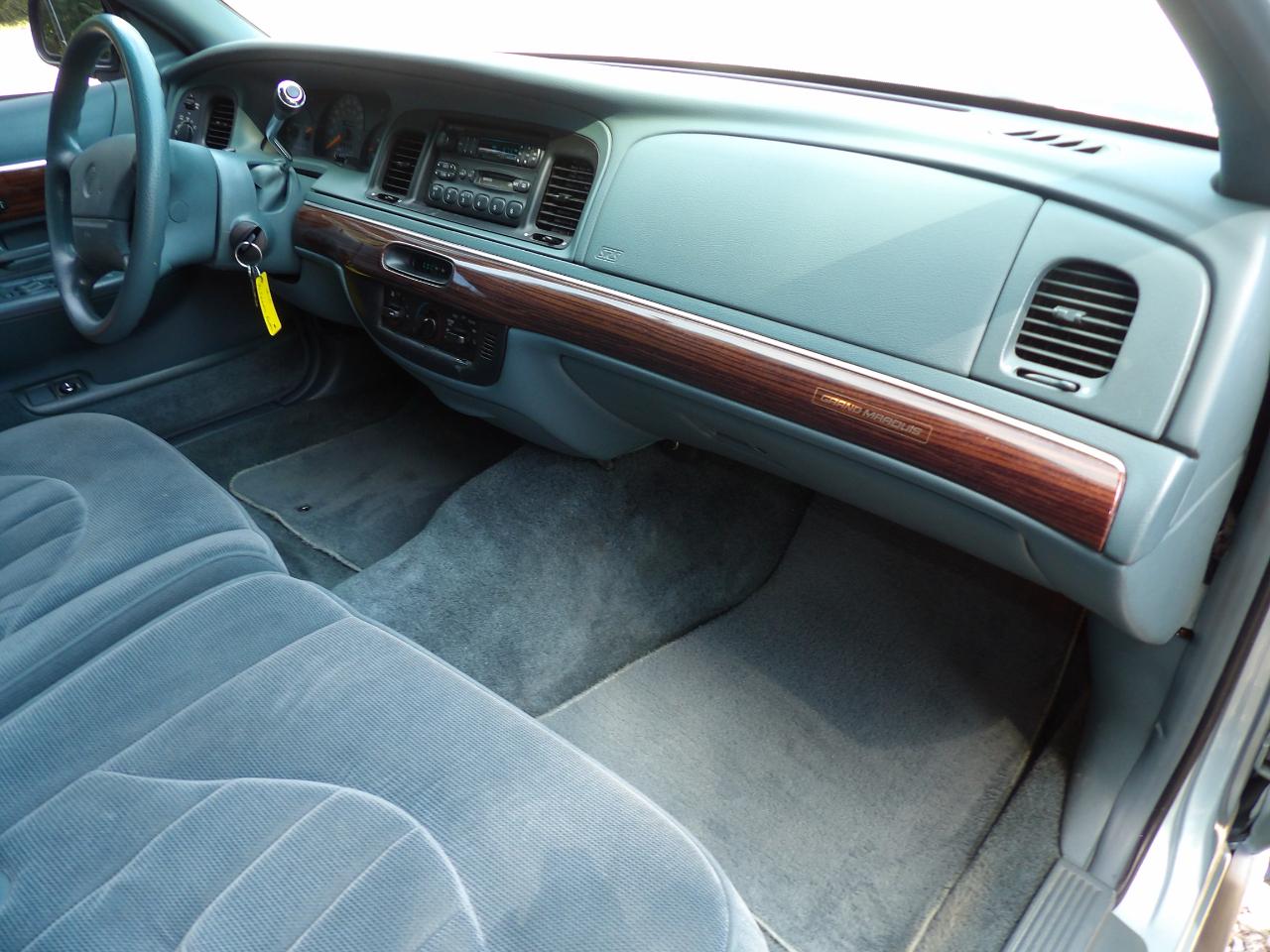 Mercury Grand Marquis 4dr Sdn GS 1996