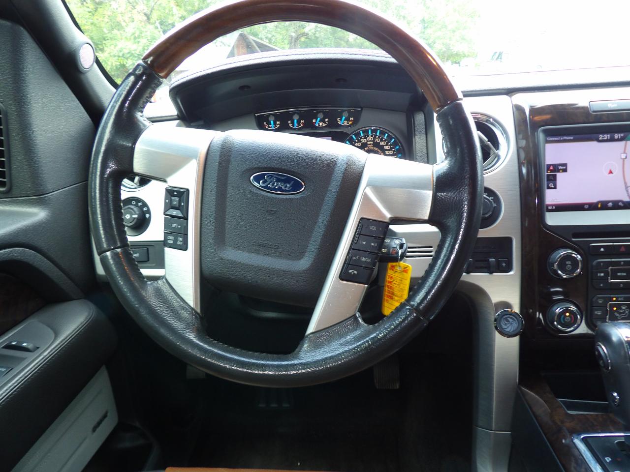 Ford F-150 4WD SuperCrew 145" Platinum 2014
