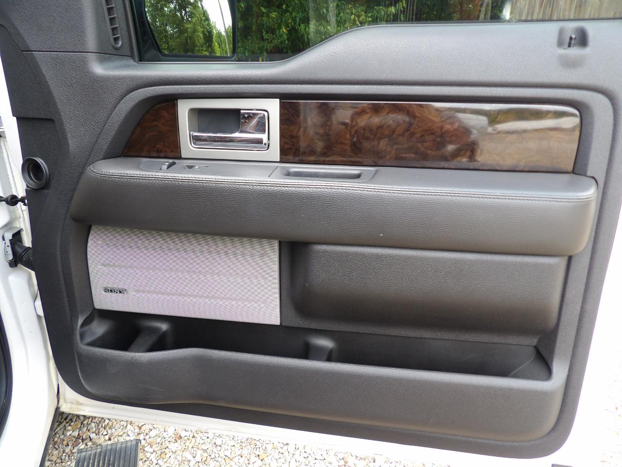 Ford F-150 4WD SuperCrew 145" Platinum 2014