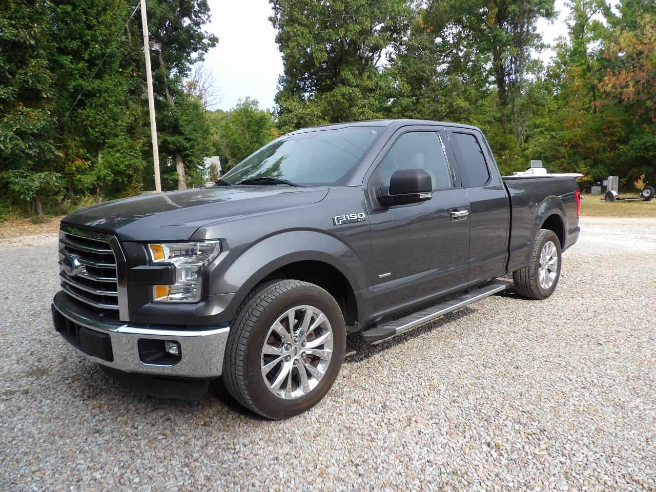 2015 Ford F-150 2WD SuperCab 145" XLT