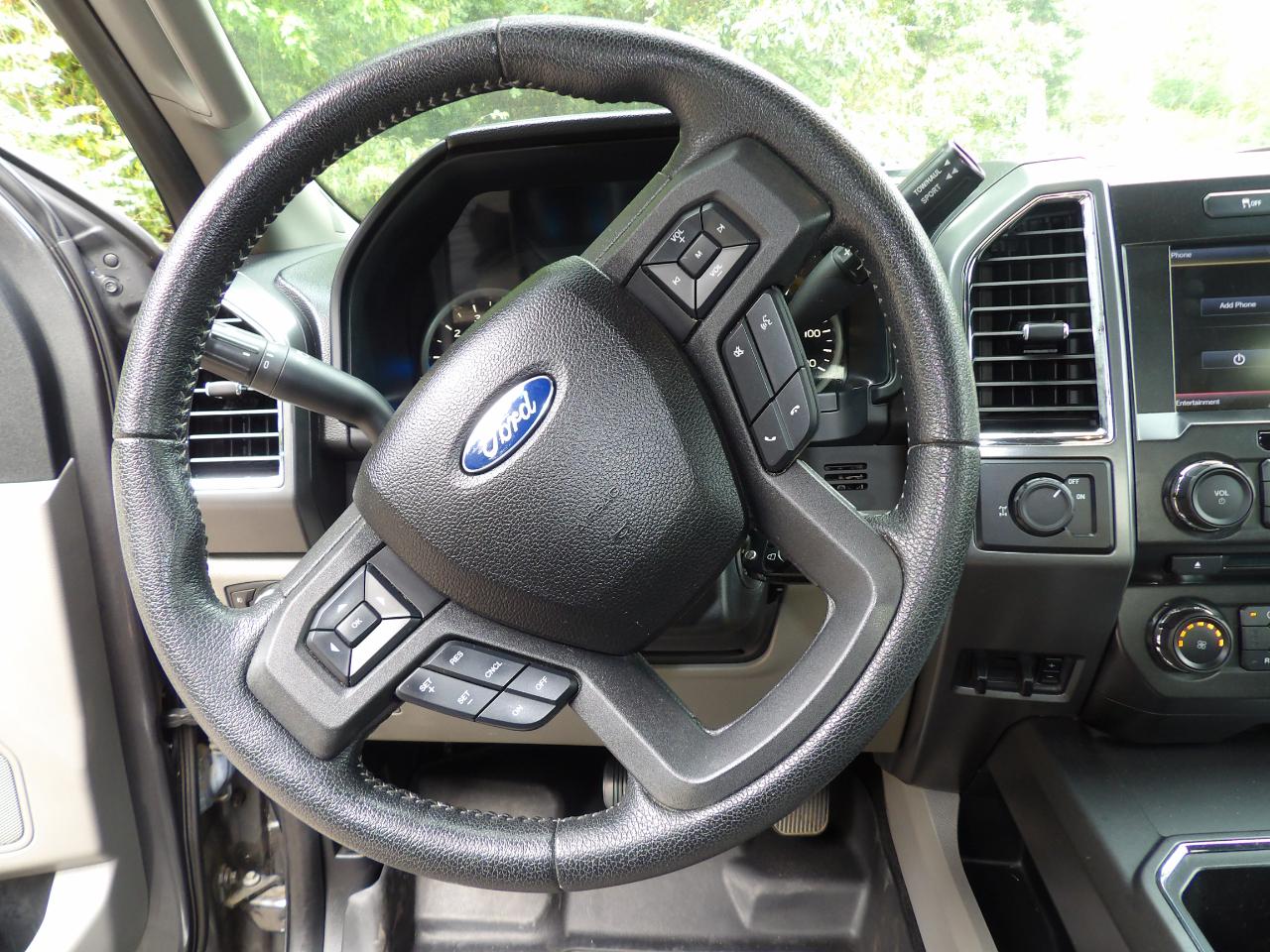 Ford F-150 2WD SuperCab 145" XLT 2015